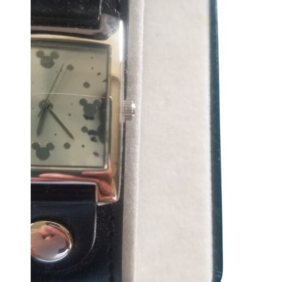 Vintage Mickey Mouse Time Works Watch New - Picture 5 of 5